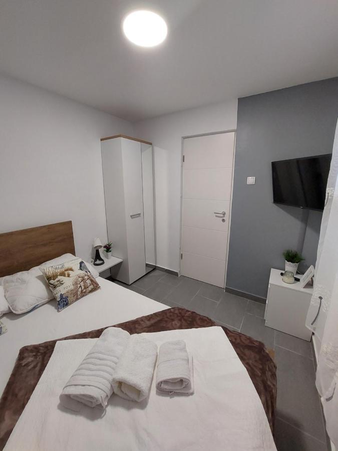 Apartman Karla Jadrija Exterior foto
